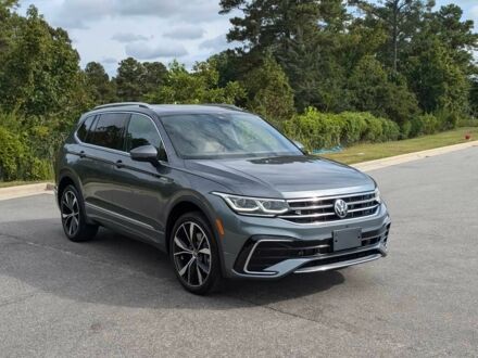 Сірий Фольксваген Тігуан, об'ємом двигуна 2 л та пробігом 26 тис. км за 21200 $, фото 1 на Automoto.ua