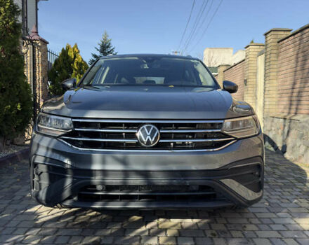 Сірий Фольксваген Тігуан, об'ємом двигуна 2 л та пробігом 97 тис. км за 24300 $, фото 1 на Automoto.ua