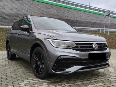 Сірий Фольксваген Тігуан, об'ємом двигуна 2 л та пробігом 30 тис. км за 25000 $, фото 1 на Automoto.ua