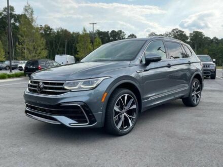 Серый Фольксваген Тигуан, объемом двигателя 2 л и пробегом 27 тыс. км за 17000 $, фото 1 на Automoto.ua