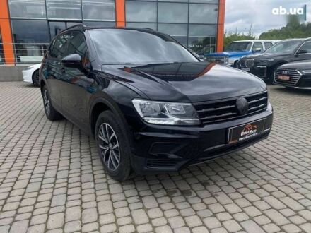 Сірий Фольксваген Тігуан, об'ємом двигуна 2 л та пробігом 131 тис. км за 19500 $, фото 1 на Automoto.ua