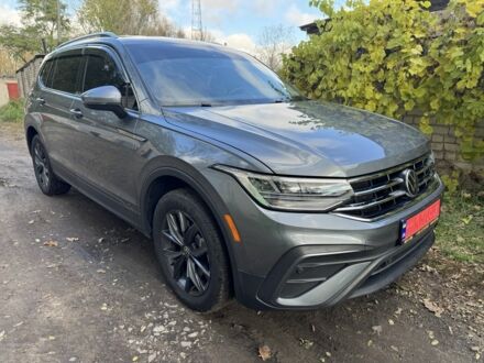 Серый Фольксваген Тигуан, объемом двигателя 2 л и пробегом 100 тыс. км за 26900 $, фото 1 на Automoto.ua