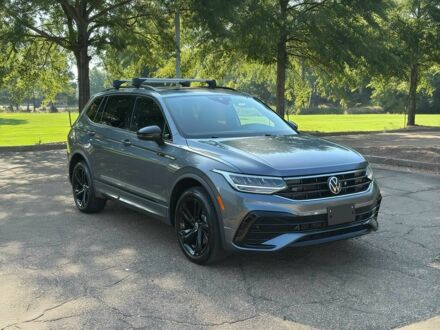 Серый Фольксваген Тигуан, объемом двигателя 2 л и пробегом 13 тыс. км за 15000 $, фото 1 на Automoto.ua