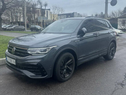 Серый Фольксваген Тигуан, объемом двигателя 1.98 л и пробегом 49 тыс. км за 40000 $, фото 1 на Automoto.ua