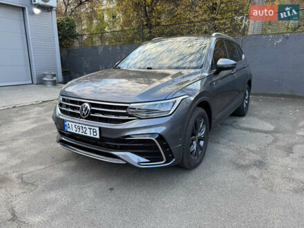 Серый Фольксваген Тигуан, объемом двигателя 1.98 л и пробегом 8 тыс. км за 26200 $, фото 1 на Automoto.ua