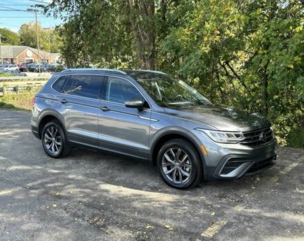 Серый Фольксваген Тигуан, объемом двигателя 2 л и пробегом 29 тыс. км за 10300 $, фото 1 на Automoto.ua