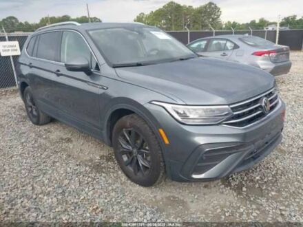 Сірий Фольксваген Тігуан, об'ємом двигуна 2 л та пробігом 37 тис. км за 12500 $, фото 1 на Automoto.ua