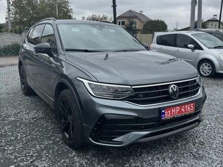 Серый Фольксваген Тигуан, объемом двигателя 2 л и пробегом 1 тыс. км за 34900 $, фото 1 на Automoto.ua