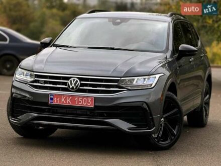 Серый Фольксваген Тигуан, объемом двигателя 2 л и пробегом 2 тыс. км за 31500 $, фото 1 на Automoto.ua