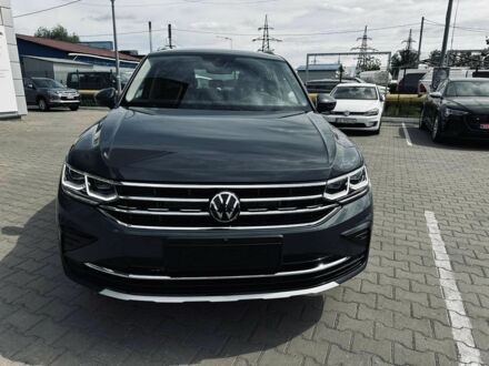 Фольксваген Тигуан 2024 в Харькове на Automoto.ua Серый Фольксваген Тигуан, объемом двигателя 2 л и пробегом 9 тыс. км за 39500 $, фото 1 на Automoto.ua