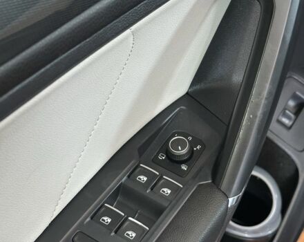 Синий Фольксваген Тигуан, объемом двигателя 2 л и пробегом 115 тыс. км за 28000 $, фото 5 на Automoto.ua