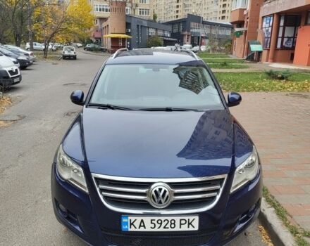 Синий Фольксваген Тигуан, объемом двигателя 2 л и пробегом 265 тыс. км за 8300 $, фото 3 на Automoto.ua