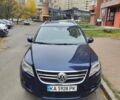 Синий Фольксваген Тигуан, объемом двигателя 2 л и пробегом 265 тыс. км за 8300 $, фото 3 на Automoto.ua