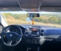 Синий Фольксваген Тигуан, объемом двигателя 2 л и пробегом 130 тыс. км за 9500 $, фото 9 на Automoto.ua