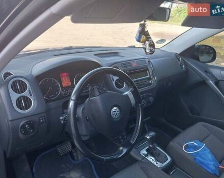 Синий Фольксваген Тигуан, объемом двигателя 2 л и пробегом 153 тыс. км за 10999 $, фото 5 на Automoto.ua