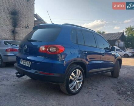 Синий Фольксваген Тигуан, объемом двигателя 2 л и пробегом 153 тыс. км за 10999 $, фото 2 на Automoto.ua