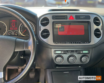 Синий Фольксваген Тигуан, объемом двигателя 2 л и пробегом 315 тыс. км за 9800 $, фото 12 на Automoto.ua