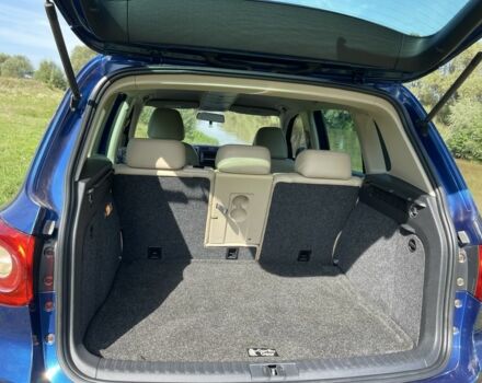 Синій Фольксваген Тігуан, об'ємом двигуна 2 л та пробігом 179 тис. км за 9800 $, фото 7 на Automoto.ua