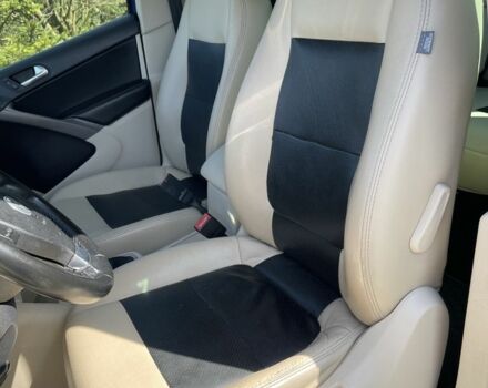 Синій Фольксваген Тігуан, об'ємом двигуна 2 л та пробігом 179 тис. км за 9800 $, фото 6 на Automoto.ua