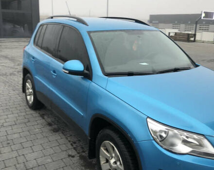 Синій Фольксваген Тігуан, об'ємом двигуна 2 л та пробігом 230 тис. км за 10500 $, фото 2 на Automoto.ua