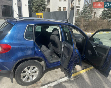 Синий Фольксваген Тигуан, объемом двигателя 1.39 л и пробегом 228 тыс. км за 9000 $, фото 3 на Automoto.ua