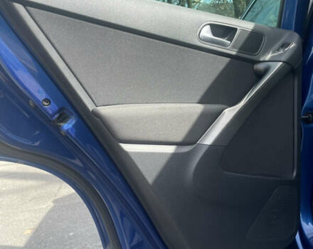 Синий Фольксваген Тигуан, объемом двигателя 1.39 л и пробегом 228 тыс. км за 9000 $, фото 9 на Automoto.ua