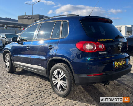 Синий Фольксваген Тигуан, объемом двигателя 2 л и пробегом 315 тыс. км за 9800 $, фото 4 на Automoto.ua