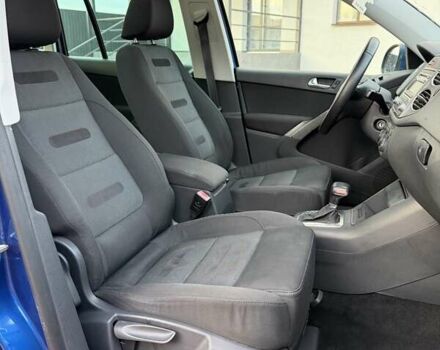 Синий Фольксваген Тигуан, объемом двигателя 2 л и пробегом 263 тыс. км за 10900 $, фото 4 на Automoto.ua