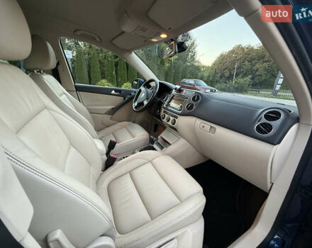 Синій Фольксваген Тігуан, об'ємом двигуна 2 л та пробігом 158 тис. км за 10999 $, фото 29 на Automoto.ua