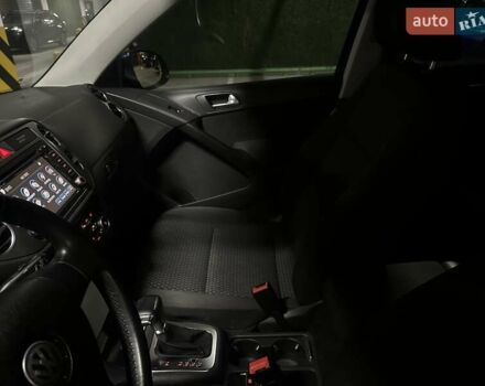 Синий Фольксваген Тигуан, объемом двигателя 2.01 л и пробегом 252 тыс. км за 8900 $, фото 19 на Automoto.ua