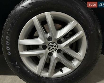 Синий Фольксваген Тигуан, объемом двигателя 2.01 л и пробегом 252 тыс. км за 8900 $, фото 11 на Automoto.ua