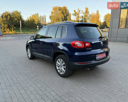 Синій Фольксваген Тігуан, об'ємом двигуна 2 л та пробігом 158 тис. км за 10999 $, фото 2 на Automoto.ua