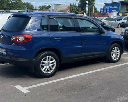 Синий Фольксваген Тигуан, объемом двигателя 2 л и пробегом 187 тыс. км за 11890 $, фото 1 на Automoto.ua