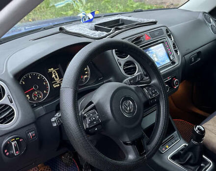 Синий Фольксваген Тигуан, объемом двигателя 2 л и пробегом 187 тыс. км за 11890 $, фото 13 на Automoto.ua