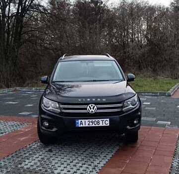 Синий Фольксваген Тигуан, объемом двигателя 2 л и пробегом 160 тыс. км за 10000 $, фото 10 на Automoto.ua