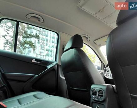 Синий Фольксваген Тигуан, объемом двигателя 2 л и пробегом 278 тыс. км за 8490 $, фото 61 на Automoto.ua