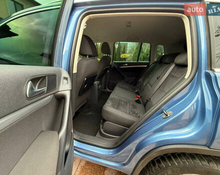 Синій Фольксваген Тігуан, об'ємом двигуна 1.97 л та пробігом 131 тис. км за 15600 $, фото 9 на Automoto.ua