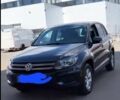 Синий Фольксваген Тигуан, объемом двигателя 2 л и пробегом 200 тыс. км за 10500 $, фото 2 на Automoto.ua