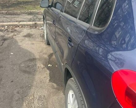 Синий Фольксваген Тигуан, объемом двигателя 1.98 л и пробегом 213 тыс. км за 10500 $, фото 2 на Automoto.ua