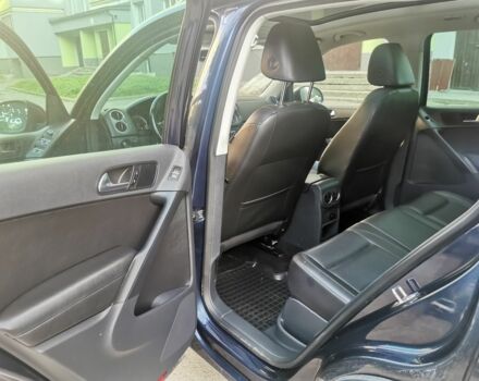 Синий Фольксваген Тигуан, объемом двигателя 2 л и пробегом 153 тыс. км за 9500 $, фото 6 на Automoto.ua