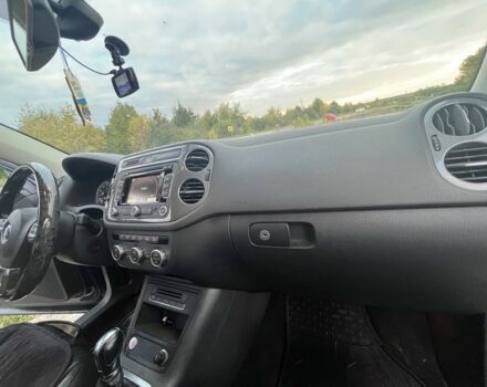 Синий Фольксваген Тигуан, объемом двигателя 2 л и пробегом 230 тыс. км за 12500 $, фото 10 на Automoto.ua