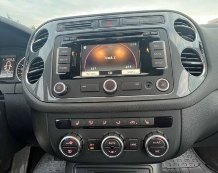 Синий Фольксваген Тигуан, объемом двигателя 2 л и пробегом 230 тыс. км за 12500 $, фото 9 на Automoto.ua