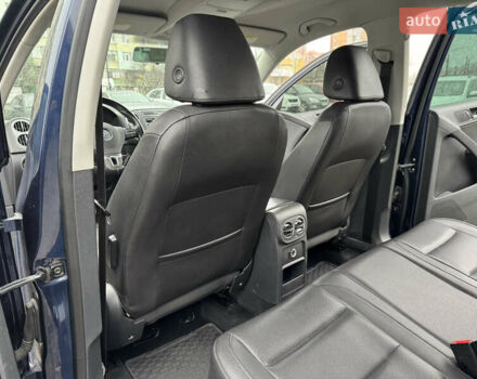 Синий Фольксваген Тигуан, объемом двигателя 1.98 л и пробегом 203 тыс. км за 12000 $, фото 30 на Automoto.ua