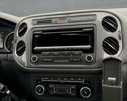 Синий Фольксваген Тигуан, объемом двигателя 1.97 л и пробегом 356 тыс. км за 12700 $, фото 29 на Automoto.ua