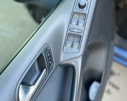 Синій Фольксваген Тігуан, об'ємом двигуна 1.97 л та пробігом 180 тис. км за 15700 $, фото 13 на Automoto.ua