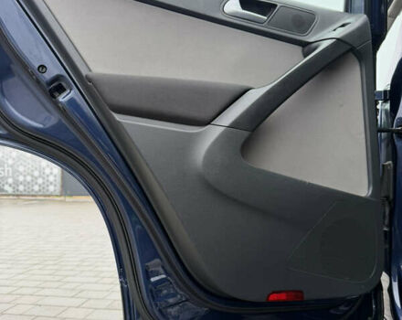 Синий Фольксваген Тигуан, объемом двигателя 1.97 л и пробегом 356 тыс. км за 12700 $, фото 35 на Automoto.ua