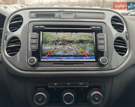 Синий Фольксваген Тигуан, объемом двигателя 1.98 л и пробегом 203 тыс. км за 12000 $, фото 40 на Automoto.ua