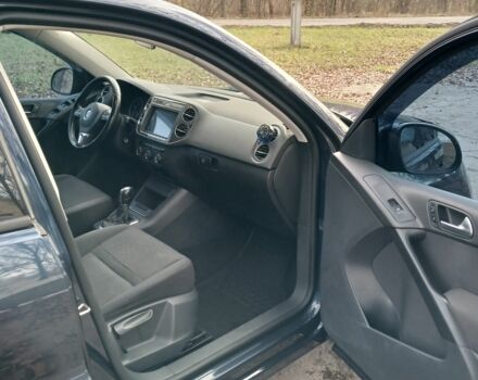 Синий Фольксваген Тигуан, объемом двигателя 2 л и пробегом 200 тыс. км за 11500 $, фото 6 на Automoto.ua