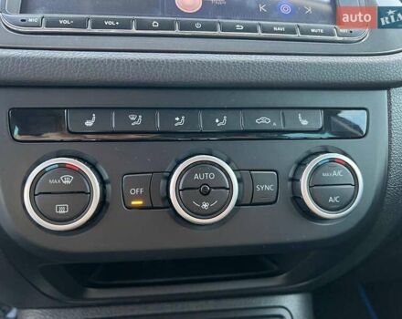 Синий Фольксваген Тигуан, объемом двигателя 2 л и пробегом 122 тыс. км за 14990 $, фото 24 на Automoto.ua