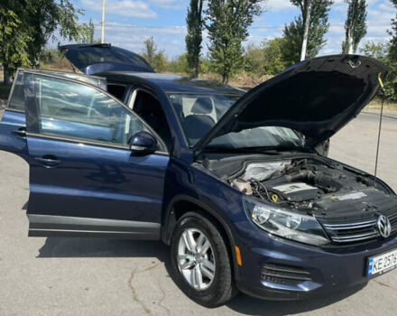 Синий Фольксваген Тигуан, объемом двигателя 1.98 л и пробегом 137 тыс. км за 12000 $, фото 1 на Automoto.ua